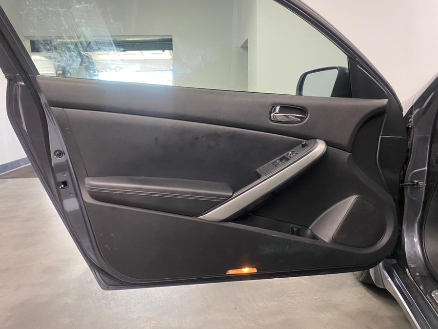 Used Nissan Altima 2dr Cpe I4 CVT 2.5 S 2012 | M Auto Group. Elizabeth, New Jersey Used Nissan Altima 2dr Cpe I4 CVT 2.5 S 2012 | M Auto Group. Elizabeth, New Jersey