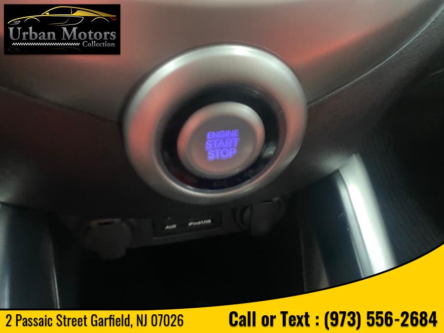 Used Hyundai Veloster w/Gray Int 2012 | Urban Motors Collection. Garfield, New Jersey Used Hyundai Veloster w/Gray Int 2012 | Urban Motors Collection. Garfield, New Jersey