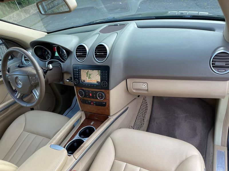 2008 Mercedes-Benz M-Class 4MATIC 4dr 3.5L, available for sale in New Britain, Connecticut | Supreme Automotive. New Britain, Connecticut 2008 Mercedes-Benz M-Class 4MATIC 4dr 3.5L, available for sale in New Britain, Connecticut | Supreme Automotive. New Britain, Connecticut