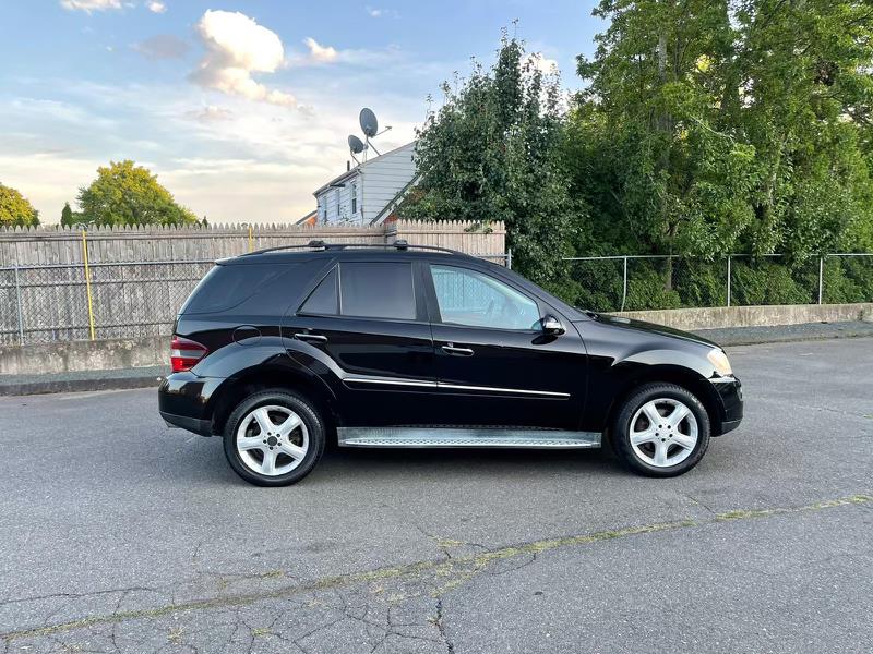 2008 Mercedes-Benz M-Class 4MATIC 4dr 3.5L, available for sale in New Britain, Connecticut | Supreme Automotive. New Britain, Connecticut 2008 Mercedes-Benz M-Class 4MATIC 4dr 3.5L, available for sale in New Britain, Connecticut | Supreme Automotive. New Britain, Connecticut