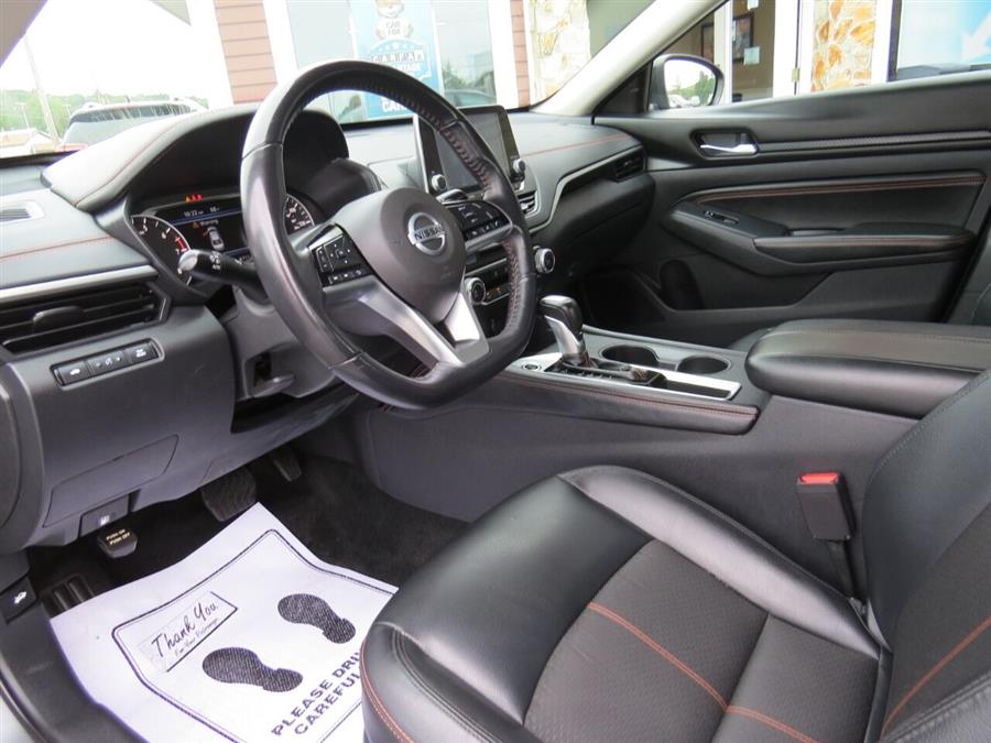 Used Nissan Altima 2.5 SR 4dr Sedan 2019 | Lake City Exports Inc. Auburn, Maine Used Nissan Altima 2.5 SR 4dr Sedan 2019 | Lake City Exports Inc. Auburn, Maine