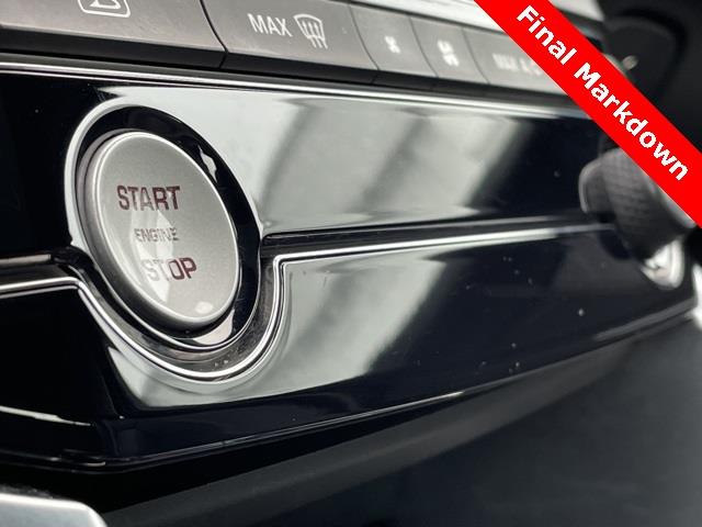 2018 Jaguar Xf 25t R-Sport, available for sale in Brookfield, Connecticut | Blasius Federal Road. Brookfield, Connecticut 2018 Jaguar Xf 25t R-Sport, available for sale in Brookfield, Connecticut | Blasius Federal Road. Brookfield, Connecticut