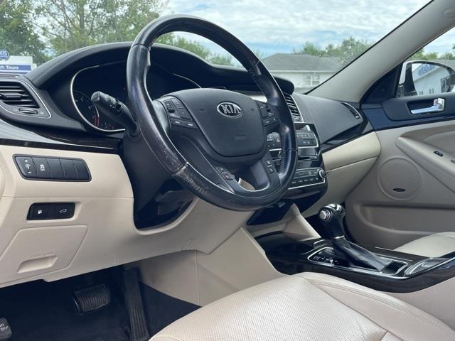 Used Kia Cadenza Premium 2015 | Blasius Federal Road. Brookfield, Connecticut Used Kia Cadenza Premium 2015 | Blasius Federal Road. Brookfield, Connecticut