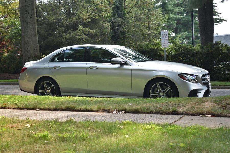 Used Mercedes-benz E-class E 300 4MATIC AWD 4dr Sedan 2017 | Camy Cars. Great Neck, New York Used Mercedes-benz E-class E 300 4MATIC AWD 4dr Sedan 2017 | Camy Cars. Great Neck, New York