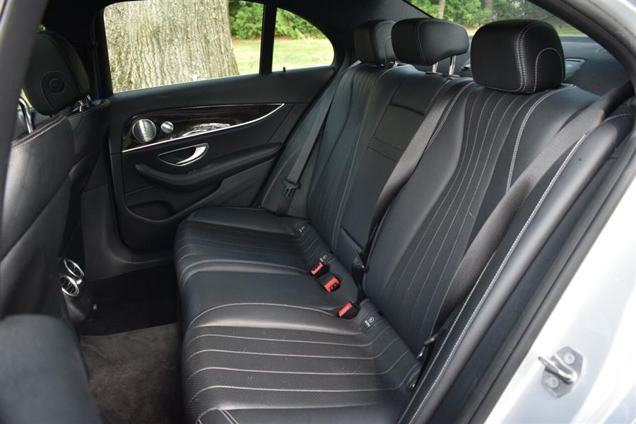 Used Mercedes-benz E-class E 300 4MATIC AWD 4dr Sedan 2017 | Camy Cars. Great Neck, New York Used Mercedes-benz E-class E 300 4MATIC AWD 4dr Sedan 2017 | Camy Cars. Great Neck, New York