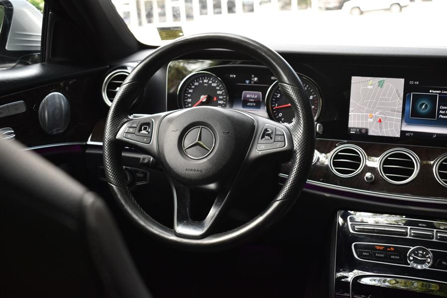 Used Mercedes-benz E-class E 300 4MATIC AWD 4dr Sedan 2017 | Camy Cars. Great Neck, New York Used Mercedes-benz E-class E 300 4MATIC AWD 4dr Sedan 2017 | Camy Cars. Great Neck, New York