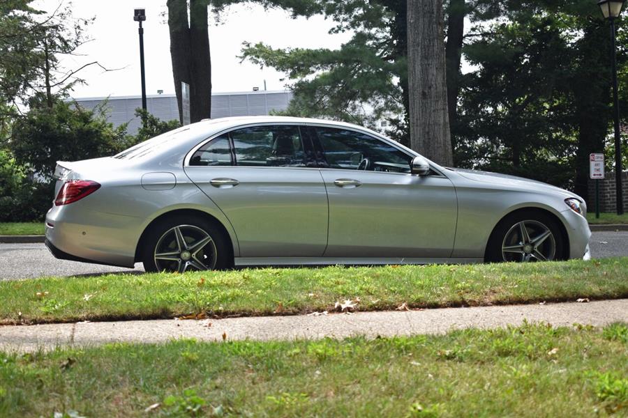 Used Mercedes-benz E-class E 300 4MATIC AWD 4dr Sedan 2017 | Camy Cars. Great Neck, New York Used Mercedes-benz E-class E 300 4MATIC AWD 4dr Sedan 2017 | Camy Cars. Great Neck, New York