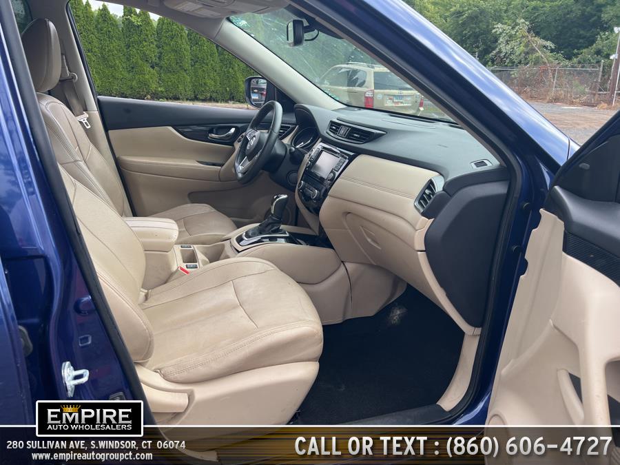 Used Nissan Rogue 2017.5 AWD SL 2017 | Empire Auto Wholesalers. S.Windsor, Connecticut Used Nissan Rogue 2017.5 AWD SL 2017 | Empire Auto Wholesalers. S.Windsor, Connecticut