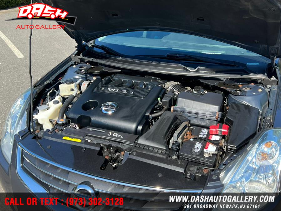 2012 Nissan Altima 4dr Sdn V6 CVT 3.5 SR, available for sale in Newark, New Jersey | Dash Auto Gallery Inc.. Newark, New Jersey 2012 Nissan Altima 4dr Sdn V6 CVT 3.5 SR, available for sale in Newark, New Jersey | Dash Auto Gallery Inc.. Newark, New Jersey