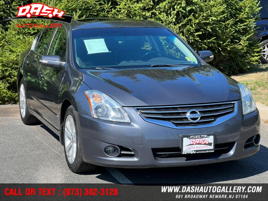 2012 Nissan Altima 4dr Sdn V6 CVT 3.5 SR, available for sale in Newark, New Jersey | Dash Auto Gallery Inc.. Newark, New Jersey