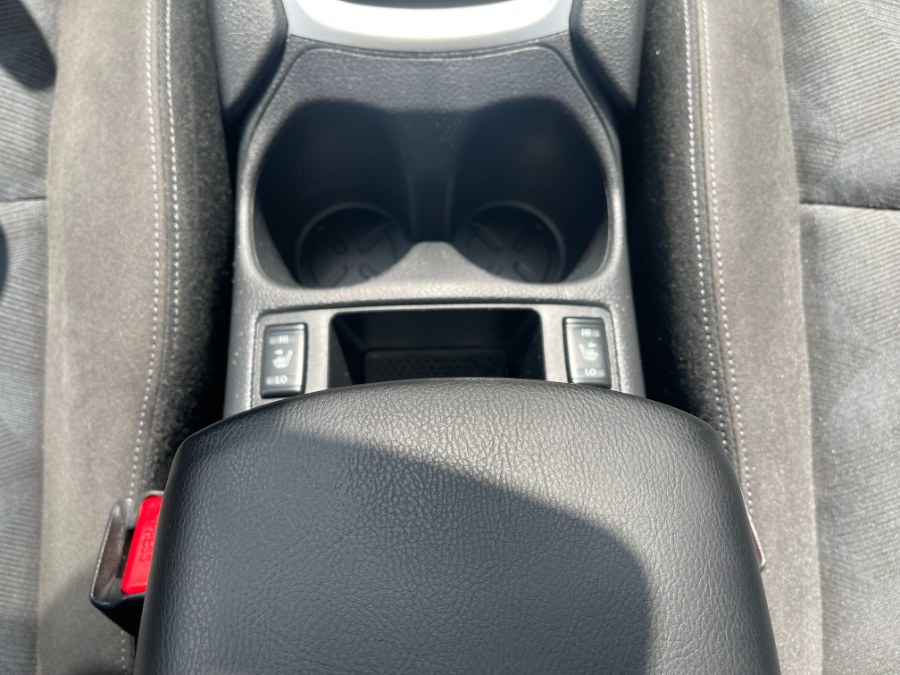 Used Nissan Rogue AWD 4dr SV 2016 | DZ Automall. Paterson, New Jersey Used Nissan Rogue AWD 4dr SV 2016 | DZ Automall. Paterson, New Jersey