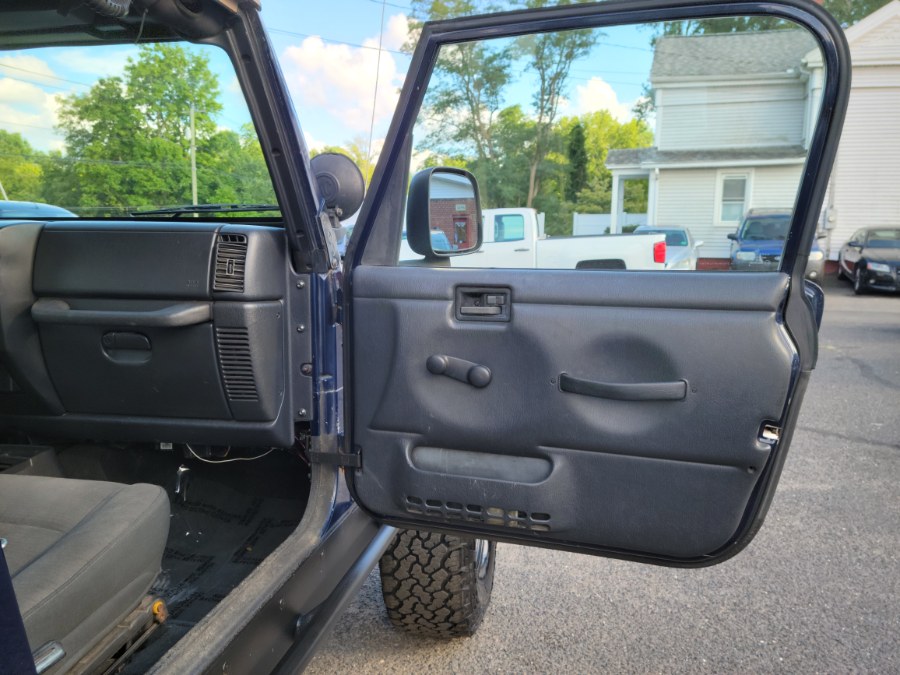 Used Jeep Wrangler 2dr X 4.0 Straight Six Manual W/Hard Top 2006 | Toro Auto. East Windsor, Connecticut Used Jeep Wrangler 2dr X 4.0 Straight Six Manual W/Hard Top 2006 | Toro Auto. East Windsor, Connecticut
