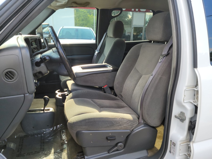 2005 Chevrolet Silverado 3500 Crew Cab 167" WB 4WD DRW LS 6.6 Duramax Diesel, available for sale in East Windsor, Connecticut | Toro Auto. East Windsor, Connecticut 2005 Chevrolet Silverado 3500 Crew Cab 167" WB 4WD DRW LS 6.6 Duramax Diesel, available for sale in East Windsor, Connecticut | Toro Auto. East Windsor, Connecticut