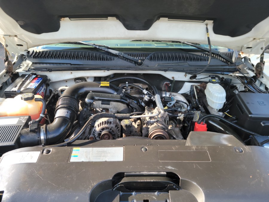 2005 Chevrolet Silverado 3500 Crew Cab 167" WB 4WD DRW LS 6.6 Duramax Diesel, available for sale in East Windsor, Connecticut | Toro Auto. East Windsor, Connecticut 2005 Chevrolet Silverado 3500 Crew Cab 167" WB 4WD DRW LS 6.6 Duramax Diesel, available for sale in East Windsor, Connecticut | Toro Auto. East Windsor, Connecticut