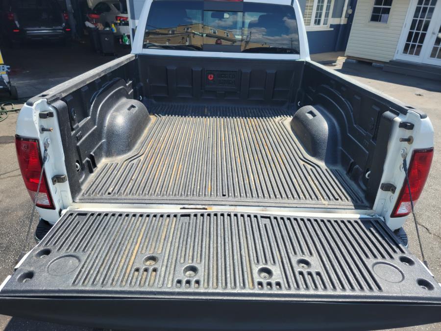 Used Ram 1500 4WD Quad Cab 140.5" SLT 2014 | Eugen's Auto Sales & Repairs. Philadelphia, Pennsylvania Used Ram 1500 4WD Quad Cab 140.5" SLT 2014 | Eugen's Auto Sales & Repairs. Philadelphia, Pennsylvania