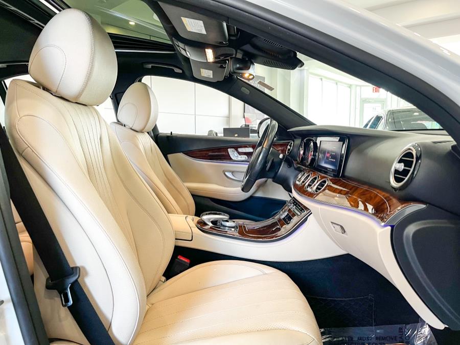 Used Mercedes-Benz E-Class E 300 4MATIC Sedan 2019 | Luxury Motor Club. Franklin Square, New York Used Mercedes-Benz E-Class E 300 4MATIC Sedan 2019 | Luxury Motor Club. Franklin Square, New York