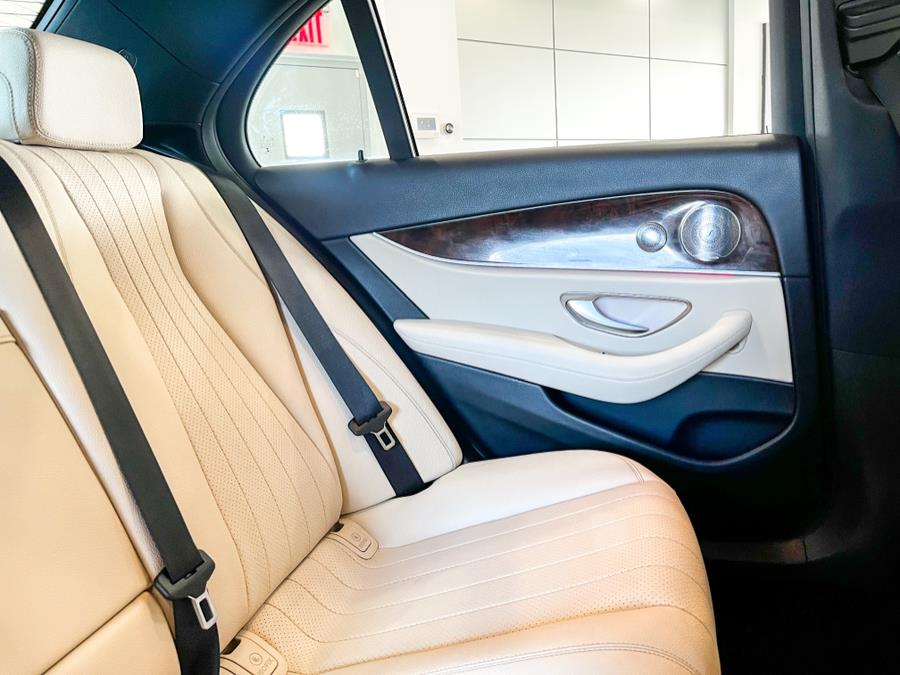 Used Mercedes-Benz E-Class E 300 4MATIC Sedan 2019 | Luxury Motor Club. Franklin Square, New York Used Mercedes-Benz E-Class E 300 4MATIC Sedan 2019 | Luxury Motor Club. Franklin Square, New York