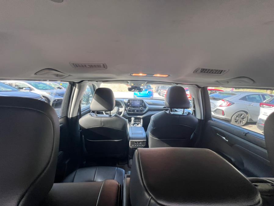 2021 Toyota Highlander XLE AWD (Natl), available for sale in Worcester, Massachusetts | Sophia's Auto Sales Inc. Worcester, Massachusetts 2021 Toyota Highlander XLE AWD (Natl), available for sale in Worcester, Massachusetts | Sophia's Auto Sales Inc. Worcester, Massachusetts