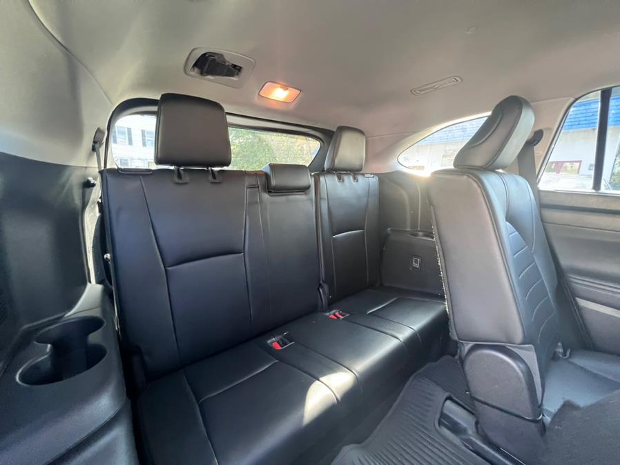 2021 Toyota Highlander XLE AWD (Natl), available for sale in Worcester, Massachusetts | Sophia's Auto Sales Inc. Worcester, Massachusetts 2021 Toyota Highlander XLE AWD (Natl), available for sale in Worcester, Massachusetts | Sophia's Auto Sales Inc. Worcester, Massachusetts