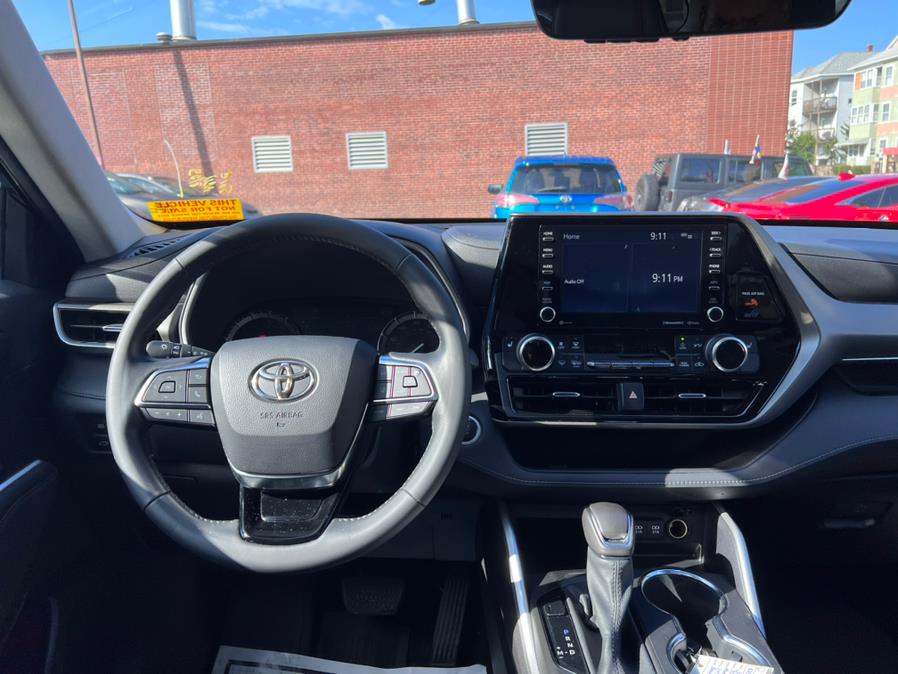 2021 Toyota Highlander XLE AWD (Natl), available for sale in Worcester, Massachusetts | Sophia's Auto Sales Inc. Worcester, Massachusetts 2021 Toyota Highlander XLE AWD (Natl), available for sale in Worcester, Massachusetts | Sophia's Auto Sales Inc. Worcester, Massachusetts