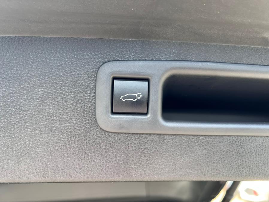 2021 Toyota Highlander XLE AWD (Natl), available for sale in Worcester, Massachusetts | Sophia's Auto Sales Inc. Worcester, Massachusetts 2021 Toyota Highlander XLE AWD (Natl), available for sale in Worcester, Massachusetts | Sophia's Auto Sales Inc. Worcester, Massachusetts