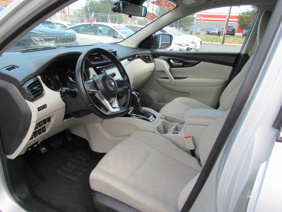 2020 Nissan Rogue Sport AWD SV, available for sale in Irvington, New Jersey | NJ Used Cars Center. Irvington, New Jersey 2020 Nissan Rogue Sport AWD SV, available for sale in Irvington, New Jersey | NJ Used Cars Center. Irvington, New Jersey