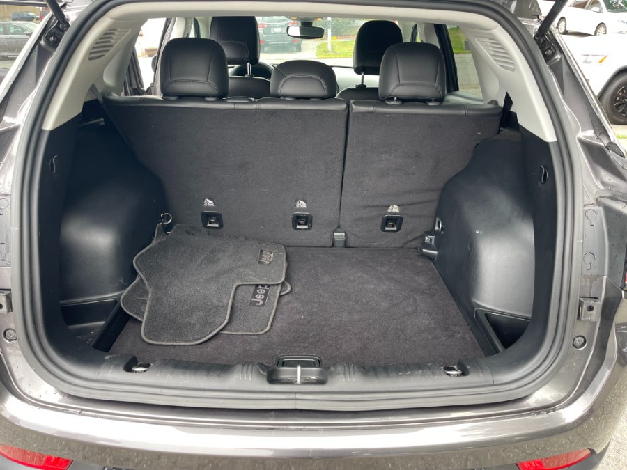 2018 Jeep Compass Latitude 4x4, available for sale in Lowell, Massachusetts | Revolution Motors . Lowell, Massachusetts 2018 Jeep Compass Latitude 4x4, available for sale in Lowell, Massachusetts | Revolution Motors . Lowell, Massachusetts