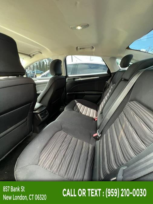 2016 Ford Fusion 4dr Sdn SE FWD, available for sale in New London, Connecticut | McAvoy Inc dba Town Hill Auto. New London, Connecticut 2016 Ford Fusion 4dr Sdn SE FWD, available for sale in New London, Connecticut | McAvoy Inc dba Town Hill Auto. New London, Connecticut