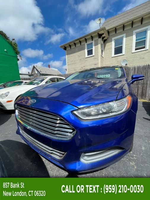 2013 Ford Fusion 4dr Sdn SE FWD, available for sale in New London, Connecticut | McAvoy Inc dba Town Hill Auto. New London, Connecticut 2013 Ford Fusion 4dr Sdn SE FWD, available for sale in New London, Connecticut | McAvoy Inc dba Town Hill Auto. New London, Connecticut