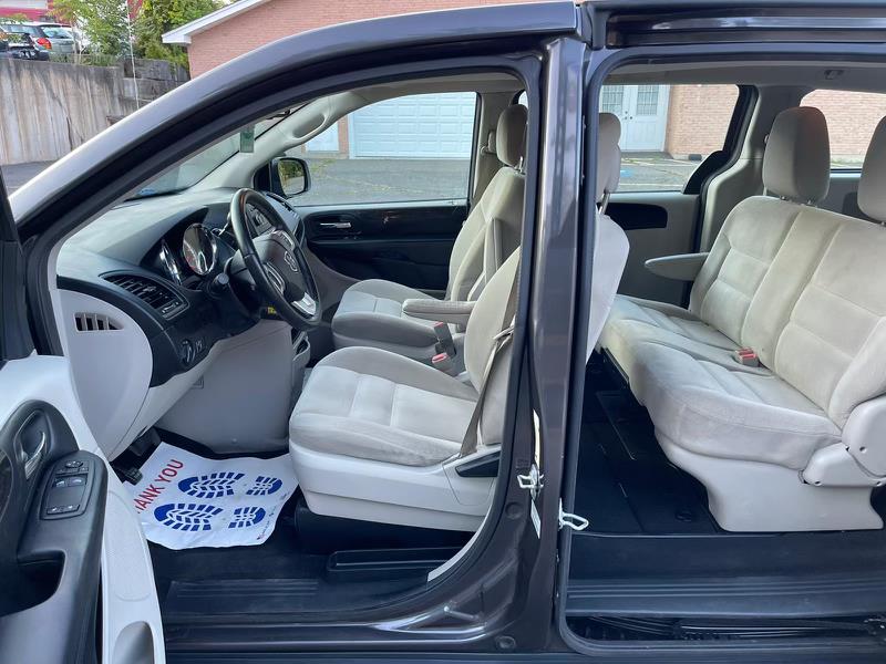 2015 Dodge Grand Caravan 4dr Wgn SE, available for sale in New Britain, Connecticut | Supreme Automotive. New Britain, Connecticut 2015 Dodge Grand Caravan 4dr Wgn SE, available for sale in New Britain, Connecticut | Supreme Automotive. New Britain, Connecticut