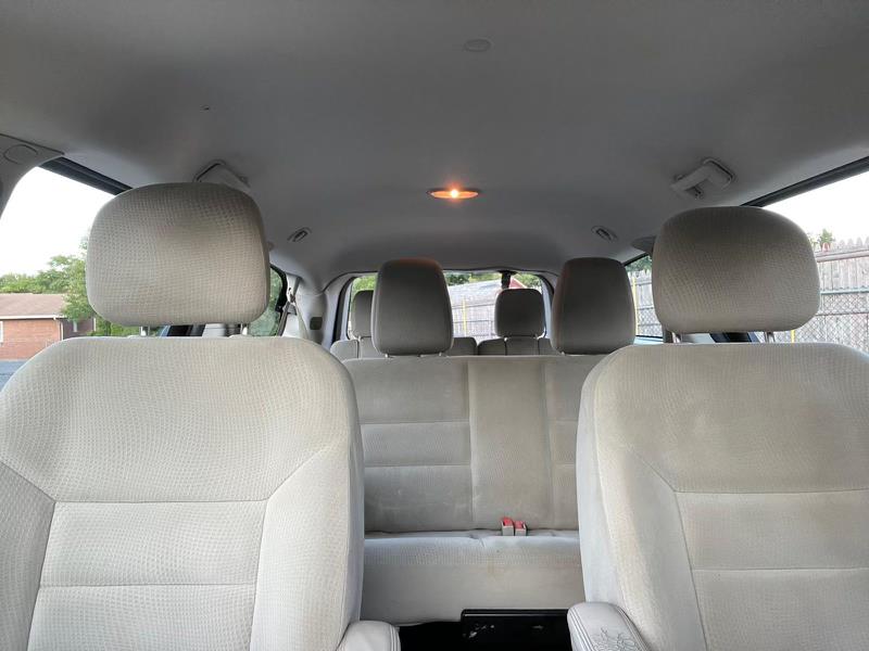 2015 Dodge Grand Caravan 4dr Wgn SE, available for sale in New Britain, Connecticut | Supreme Automotive. New Britain, Connecticut 2015 Dodge Grand Caravan 4dr Wgn SE, available for sale in New Britain, Connecticut | Supreme Automotive. New Britain, Connecticut