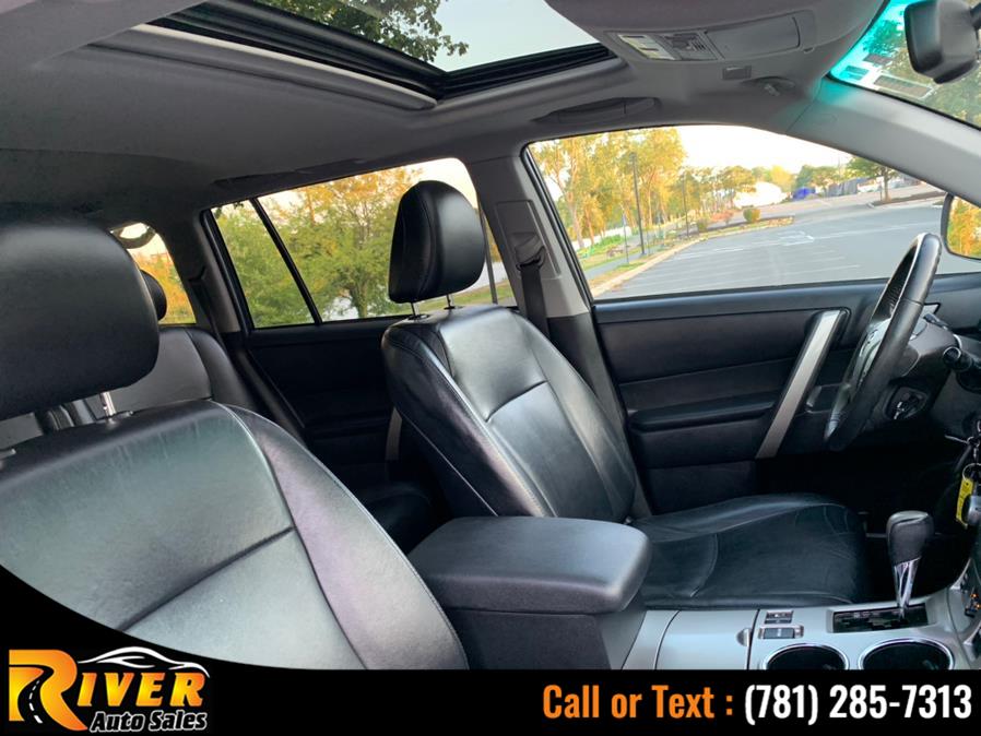 Used Toyota Highlander 4WD 4dr V6 SE 2012 | River Auto Sales. Malden, Massachusetts Used Toyota Highlander 4WD 4dr V6 SE 2012 | River Auto Sales. Malden, Massachusetts
