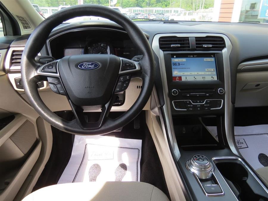 Used Ford Fusion SE 4dr Sedan 2018 | Lake City Exports Inc. Auburn, Maine Used Ford Fusion SE 4dr Sedan 2018 | Lake City Exports Inc. Auburn, Maine