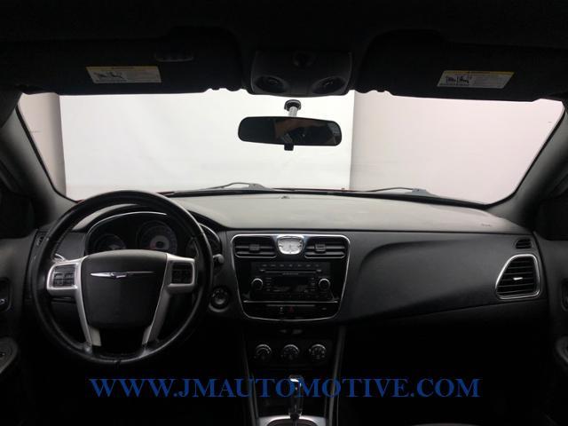 Used Chrysler 200 4dr Sdn Touring 2014 | J&M Automotive Sls&Svc LLC. Naugatuck, Connecticut Used Chrysler 200 4dr Sdn Touring 2014 | J&M Automotive Sls&Svc LLC. Naugatuck, Connecticut