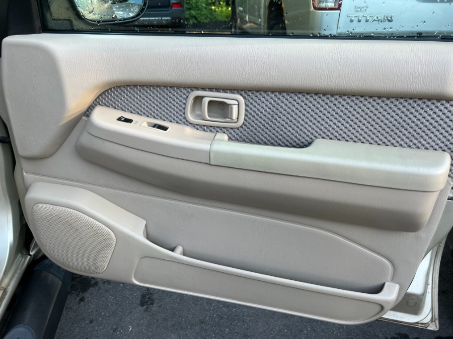 2002 Nissan Pathfinder LE 4WD Auto, available for sale in Bristol, Connecticut | Bristol Auto Center LLC. Bristol, Connecticut 2002 Nissan Pathfinder LE 4WD Auto, available for sale in Bristol, Connecticut | Bristol Auto Center LLC. Bristol, Connecticut