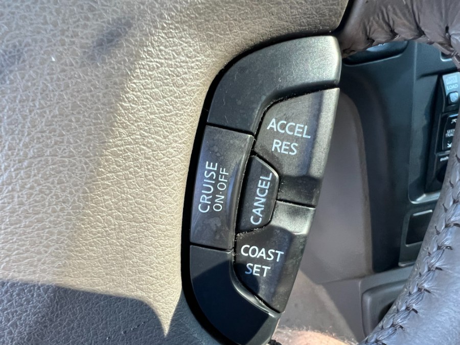2002 Nissan Pathfinder LE 4WD Auto, available for sale in Bristol, Connecticut | Bristol Auto Center LLC. Bristol, Connecticut 2002 Nissan Pathfinder LE 4WD Auto, available for sale in Bristol, Connecticut | Bristol Auto Center LLC. Bristol, Connecticut