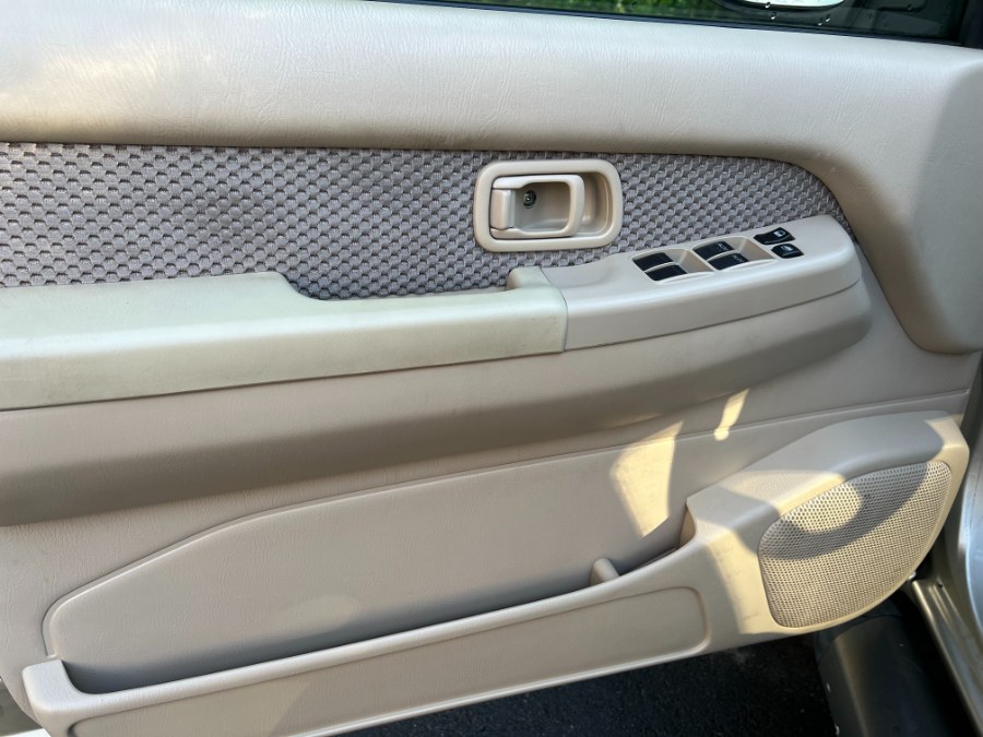 2002 Nissan Pathfinder LE 4WD Auto, available for sale in Bristol, Connecticut | Bristol Auto Center LLC. Bristol, Connecticut 2002 Nissan Pathfinder LE 4WD Auto, available for sale in Bristol, Connecticut | Bristol Auto Center LLC. Bristol, Connecticut