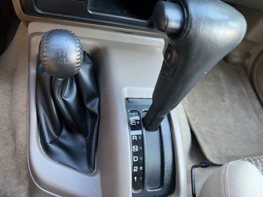 2002 Nissan Pathfinder LE 4WD Auto, available for sale in Bristol, Connecticut | Bristol Auto Center LLC. Bristol, Connecticut 2002 Nissan Pathfinder LE 4WD Auto, available for sale in Bristol, Connecticut | Bristol Auto Center LLC. Bristol, Connecticut
