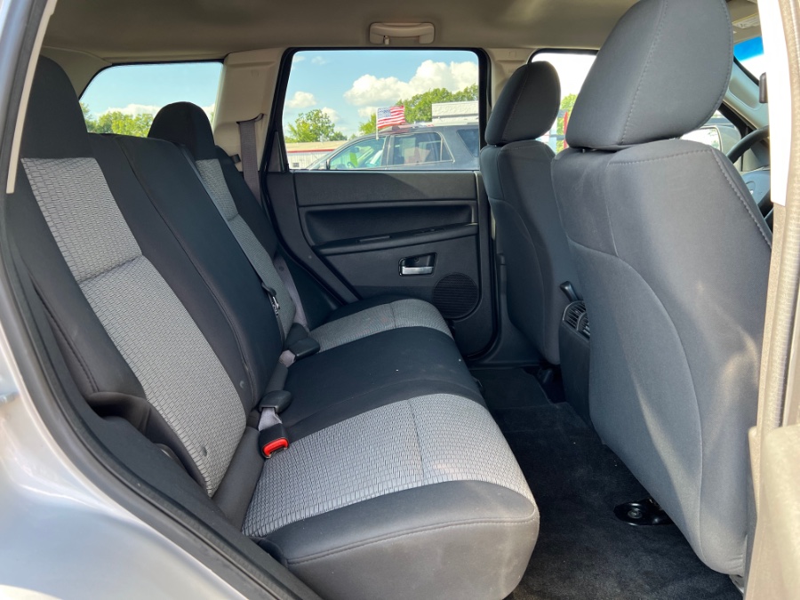 Used Jeep Grand Cherokee 4WD 4dr Laredo 2010 | Marsh Auto Sales LLC. Ortonville, Michigan Used Jeep Grand Cherokee 4WD 4dr Laredo 2010 | Marsh Auto Sales LLC. Ortonville, Michigan