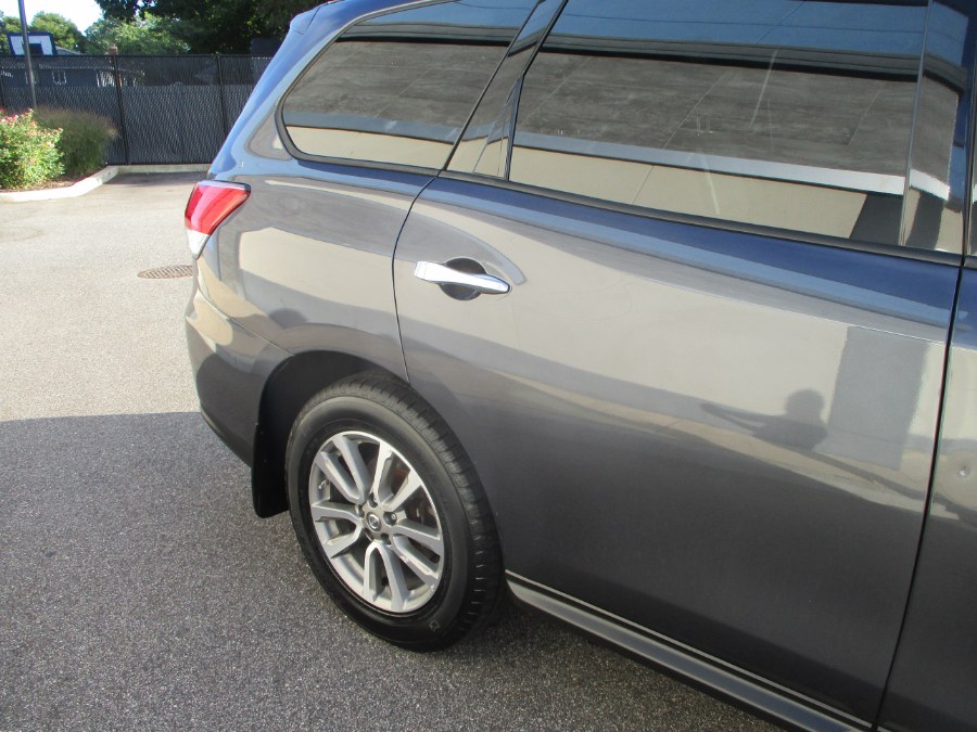 Used Nissan Pathfinder 4WD 4dr S 2014 | South Shore Auto Brokers & Sales. Massapequa, New York Used Nissan Pathfinder 4WD 4dr S 2014 | South Shore Auto Brokers & Sales. Massapequa, New York