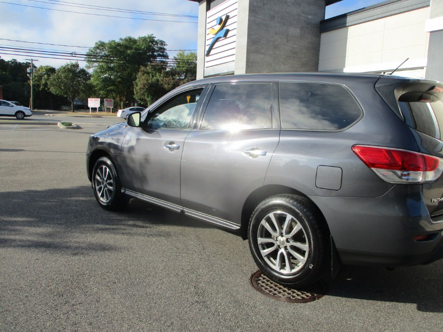Used Nissan Pathfinder 4WD 4dr S 2014 | South Shore Auto Brokers & Sales. Massapequa, New York Used Nissan Pathfinder 4WD 4dr S 2014 | South Shore Auto Brokers & Sales. Massapequa, New York