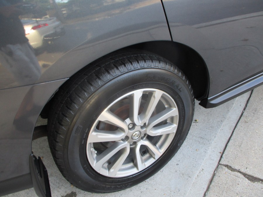 Used Nissan Pathfinder 4WD 4dr S 2014 | South Shore Auto Brokers & Sales. Massapequa, New York Used Nissan Pathfinder 4WD 4dr S 2014 | South Shore Auto Brokers & Sales. Massapequa, New York