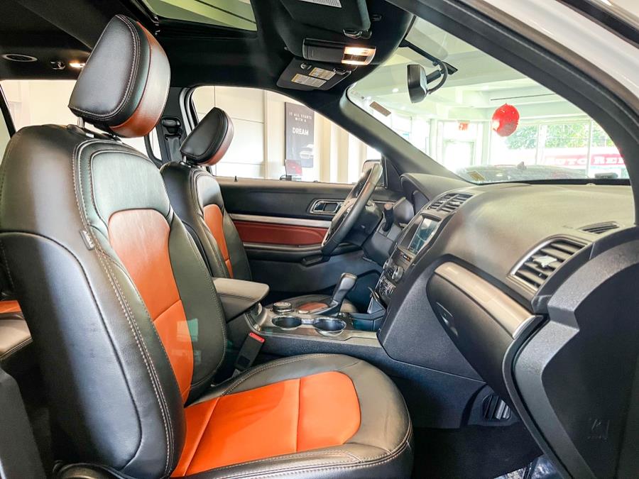2019 Ford Explorer XLT 4WD, available for sale in Franklin Square, New York | Luxury Motor Club. Franklin Square, New York 2019 Ford Explorer XLT 4WD, available for sale in Franklin Square, New York | Luxury Motor Club. Franklin Square, New York