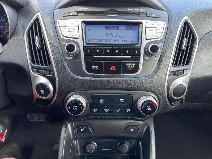 2013 Hyundai Tucson AWD 4dr Auto GLS PZEV, available for sale in Manchester, Connecticut | Carsonmain LLC. Manchester, Connecticut 2013 Hyundai Tucson AWD 4dr Auto GLS PZEV, available for sale in Manchester, Connecticut | Carsonmain LLC. Manchester, Connecticut