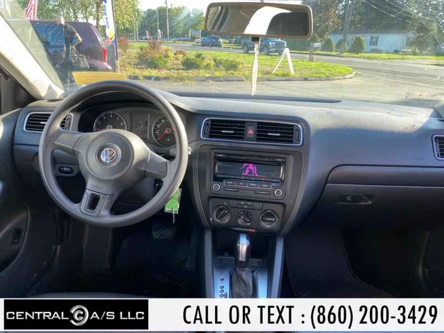 2014 Volkswagen Jetta Sedan 4dr Auto SE w/Connectivity/Sunroof PZEV, available for sale in East Windsor, Connecticut | Central A/S LLC. East Windsor, Connecticut 2014 Volkswagen Jetta Sedan 4dr Auto SE w/Connectivity/Sunroof PZEV, available for sale in East Windsor, Connecticut | Central A/S LLC. East Windsor, Connecticut
