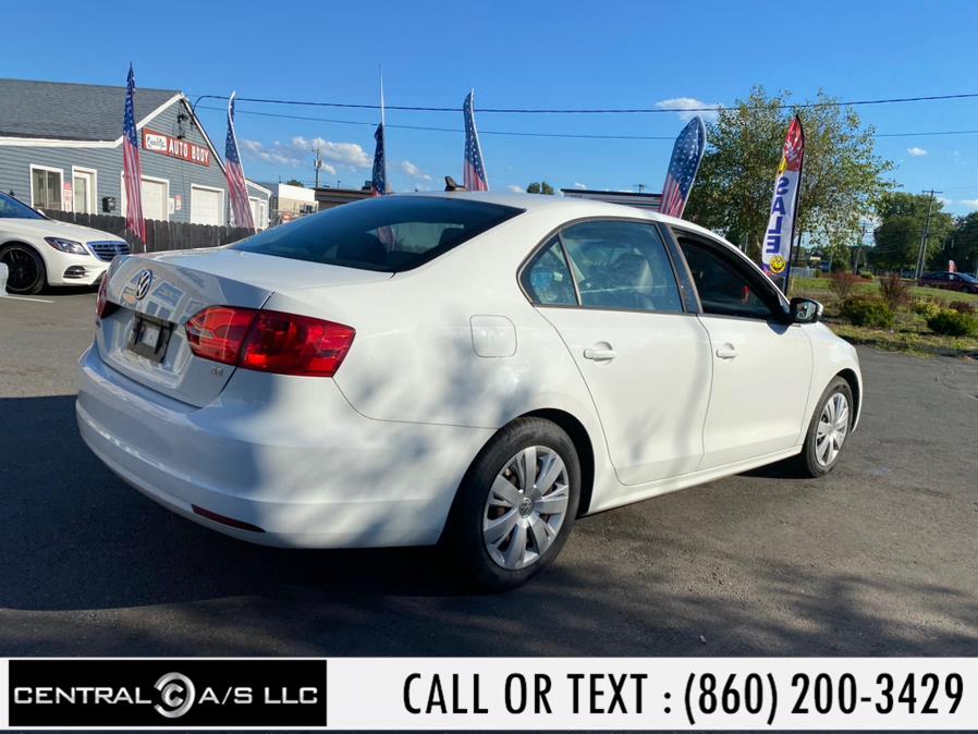 2014 Volkswagen Jetta Sedan 4dr Auto SE w/Connectivity/Sunroof PZEV, available for sale in East Windsor, Connecticut | Central A/S LLC. East Windsor, Connecticut 2014 Volkswagen Jetta Sedan 4dr Auto SE w/Connectivity/Sunroof PZEV, available for sale in East Windsor, Connecticut | Central A/S LLC. East Windsor, Connecticut