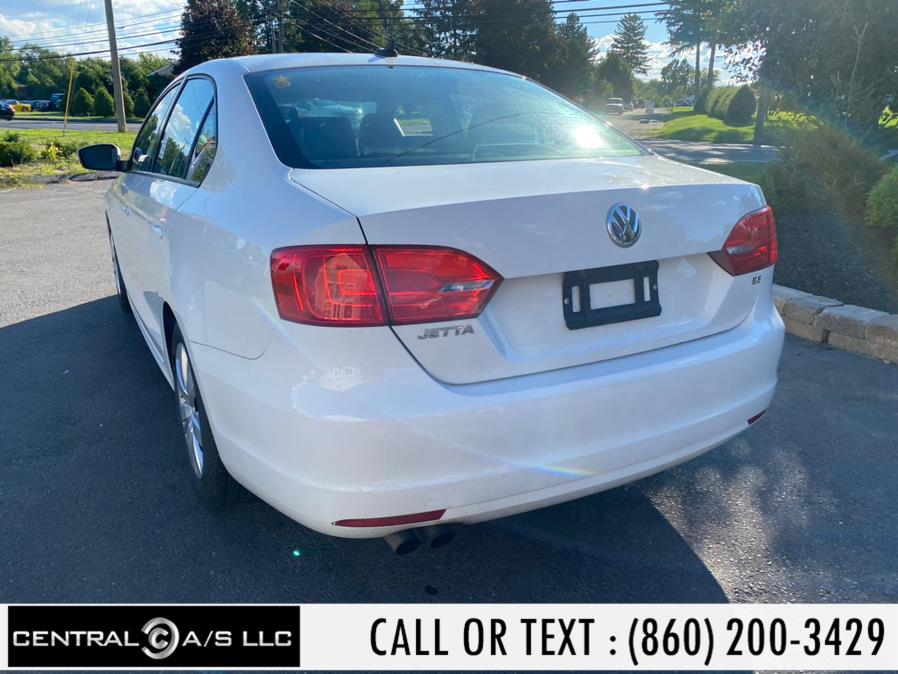 2014 Volkswagen Jetta Sedan 4dr Auto SE w/Connectivity/Sunroof PZEV, available for sale in East Windsor, Connecticut | Central A/S LLC. East Windsor, Connecticut 2014 Volkswagen Jetta Sedan 4dr Auto SE w/Connectivity/Sunroof PZEV, available for sale in East Windsor, Connecticut | Central A/S LLC. East Windsor, Connecticut