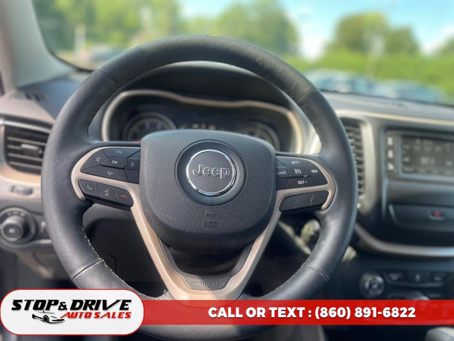 2014 Jeep Cherokee 4WD 4dr Latitude, available for sale in East Windsor, Connecticut | Stop & Drive Auto Sales. East Windsor, Connecticut 2014 Jeep Cherokee 4WD 4dr Latitude, available for sale in East Windsor, Connecticut | Stop & Drive Auto Sales. East Windsor, Connecticut