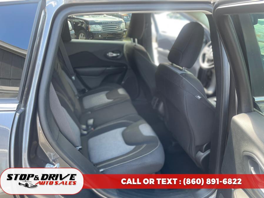2014 Jeep Cherokee 4WD 4dr Latitude, available for sale in East Windsor, Connecticut | Stop & Drive Auto Sales. East Windsor, Connecticut 2014 Jeep Cherokee 4WD 4dr Latitude, available for sale in East Windsor, Connecticut | Stop & Drive Auto Sales. East Windsor, Connecticut