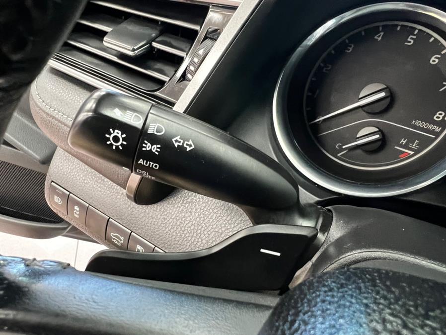 2019 Toyota Camry SE Auto (Natl), available for sale in Massapequa Park, New York | Power Motors East. Massapequa Park, New York 2019 Toyota Camry SE Auto (Natl), available for sale in Massapequa Park, New York | Power Motors East. Massapequa Park, New York